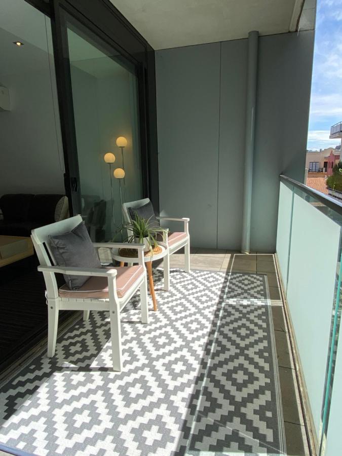 Modern Quiet 1 & 2 Bed Apt Opposite Albert Park Melbourne Exterior photo