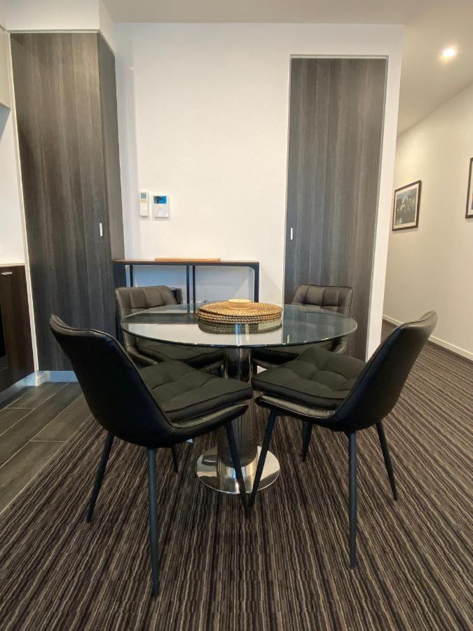 Modern Quiet 1 & 2 Bed Apt Opposite Albert Park Melbourne Exterior photo