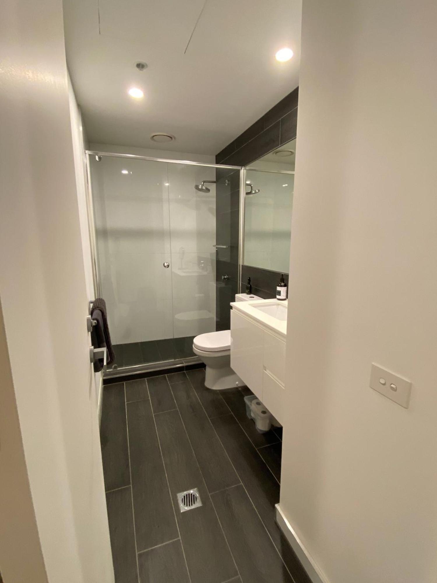 Modern Quiet 1 & 2 Bed Apt Opposite Albert Park Melbourne Exterior photo