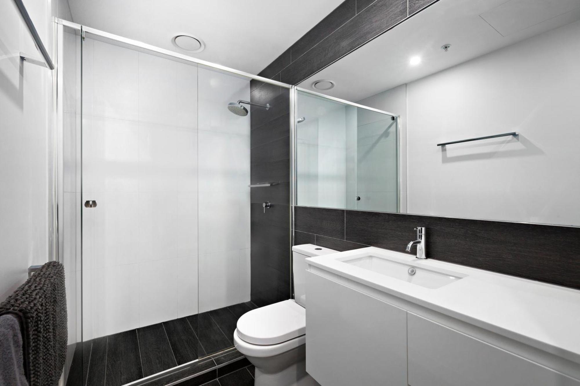 Modern Quiet 1 & 2 Bed Apt Opposite Albert Park Melbourne Exterior photo