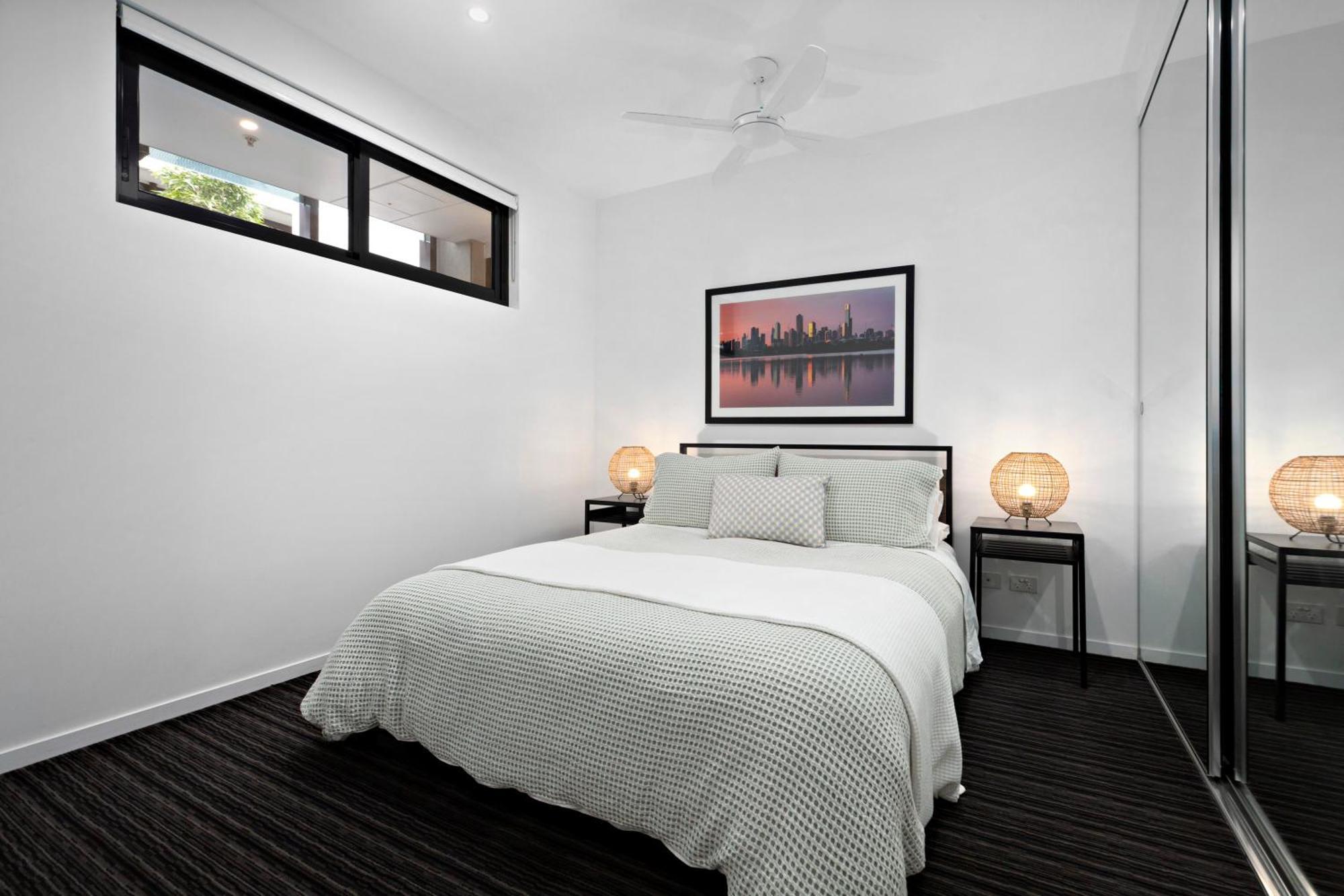 Modern Quiet 1 & 2 Bed Apt Opposite Albert Park Melbourne Exterior photo